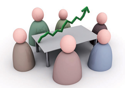 يتكون مجلس ادارة وحدة إدارة الأزمات والكوارث من 